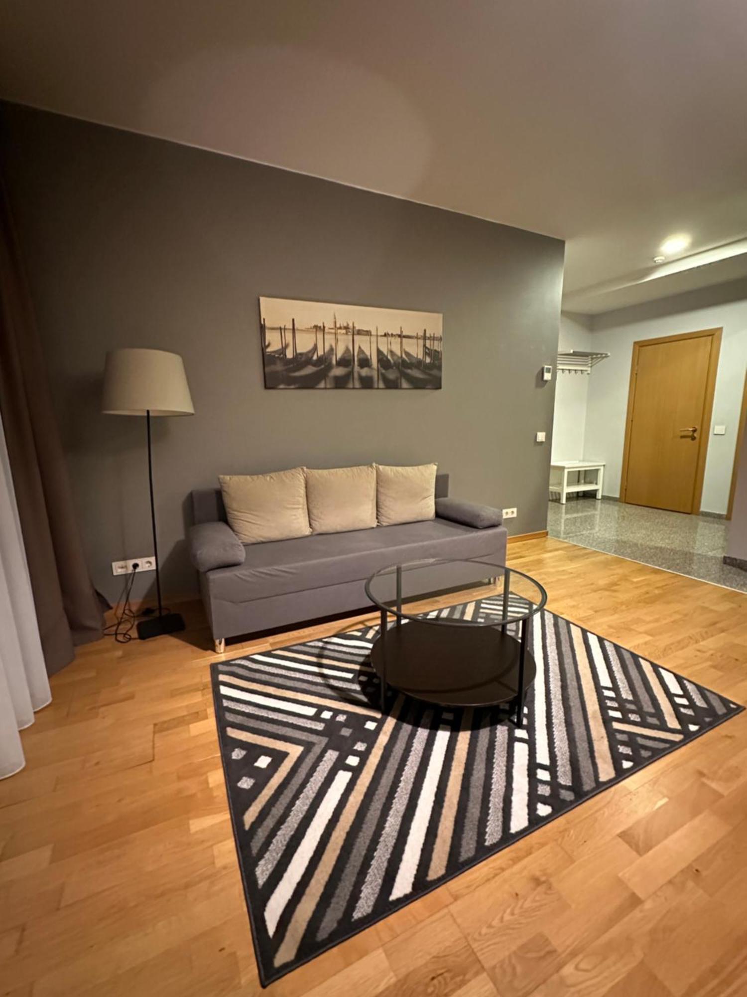 Forrest Apartments Βίλνιους Εξωτερικό φωτογραφία